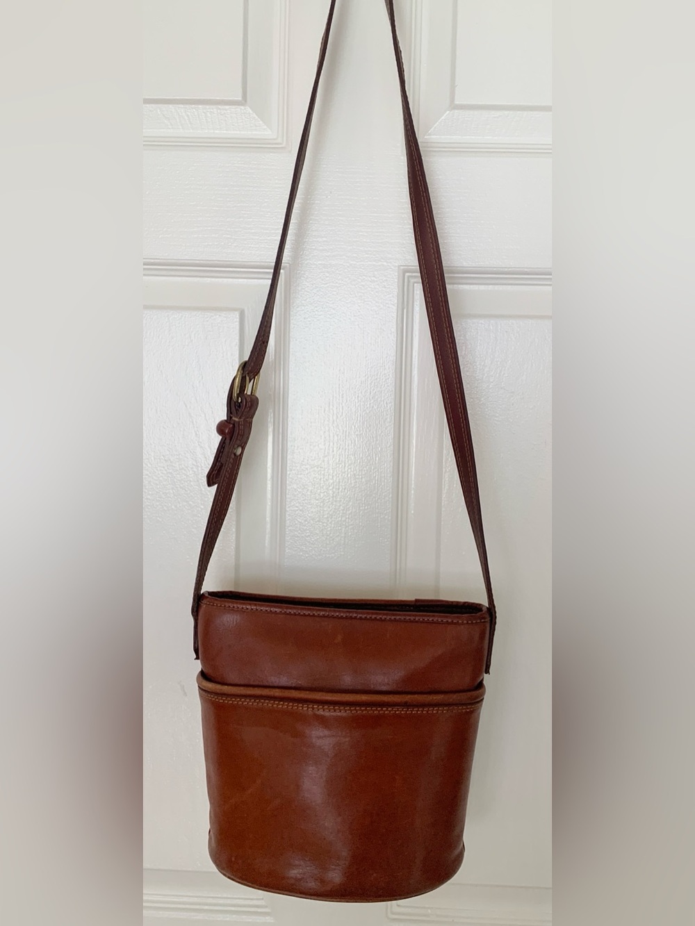 FOSSIL Brown Leather Bucket Crossbody Bag Vintage